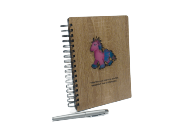 Cuaderno Pequeño MDF Laminado. "Unicornio Rosado" - Imagen 2